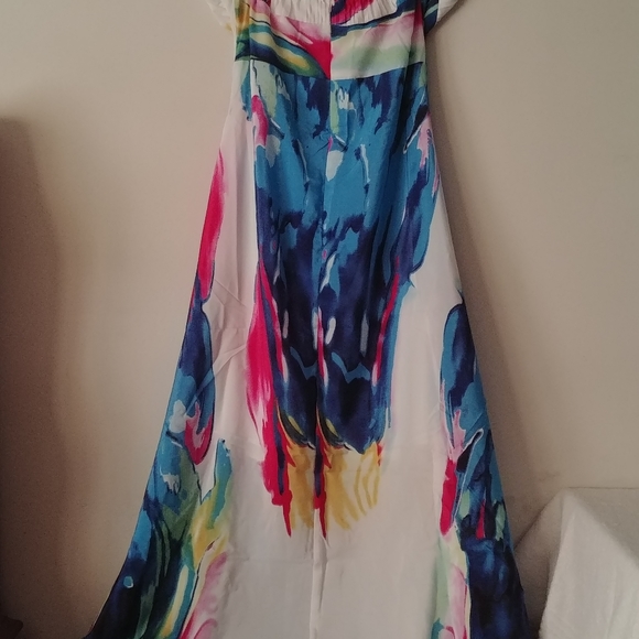 Sleeveless, strapless boho floral party dress - Picture 8 of 8